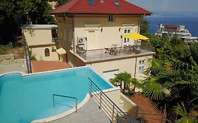 Apartments Villa Atta