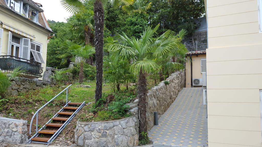 Apartments Villa Atta Opatija Exterior foto